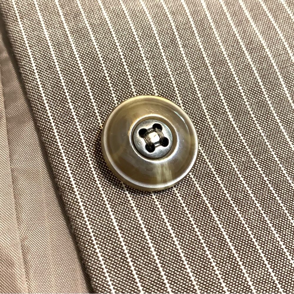 Tahari Brown Pinstripe Blazer Size 22W Two Button Notched Collar Professional - Picture 8 of 11